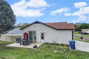 5182 Bristol Rock Rd, Florissant, MO 63033 - Photo 4