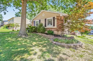 7278 Hill Rose Ct, Oakville, MO 63129 - Photo 2
