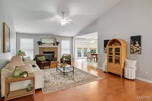 12115 Leebur Dr, Saint Louis, MO 63128 - Photo 12