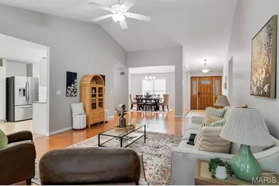 12115 Leebur Drive, Saint Louis, MO 63128 - Photo 14