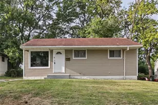 146 Grampian Rd, Saint Louis, MO 63137 - Photo 2