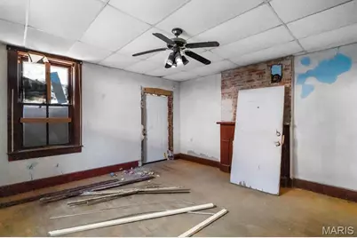 8409 Pennsylvania Avenue, Saint Louis, MO 63111 - Photo 4
