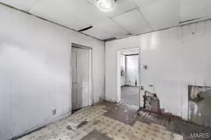 8409 Pennsylvania Ave, Saint Louis, MO 63111 - Photo 10