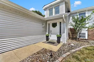 12021 Cedar Lake Ct, Maryland Heights, MO 63043 - Photo 4