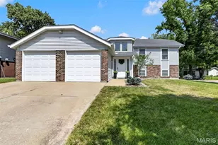 12021 Cedar Lake Ct, Maryland Heights, MO 63043 - Photo 1