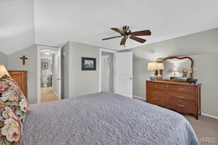 2045 Firethorn Dr, Saint Louis, MO 63131 - Photo 30