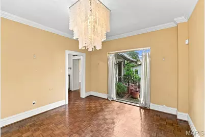 5253 Devonshire Avenue, Saint Louis, MO 63109 - Photo 10
