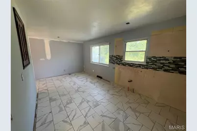 10147 Mayfair Drive, Saint Louis, MO 63136 - Photo 4