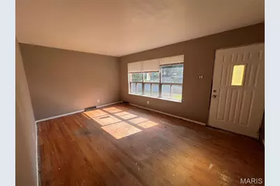 10147 Mayfair Drive, Saint Louis, MO 63136 - Photo 2