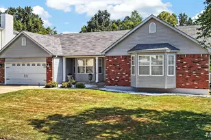 7235 Picasso Dr, Dardenne Prairie, MO 63368 - Photo 2
