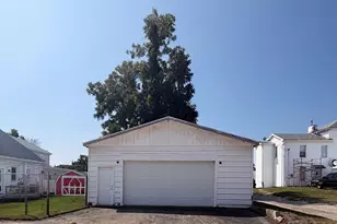 202 E 2nd St, De Soto, MO 63020 - Photo 24