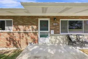 908 Buckley Rd, Mehlville, MO 63125 - Photo 2