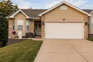 200 Meadowview Dr, Warrenton, MO 63383 - Photo 2