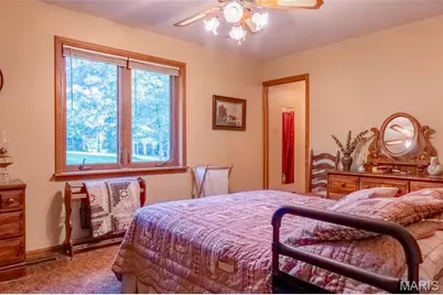 1827 Koenig Road, Robertsville, MO 65066 - Photo 20