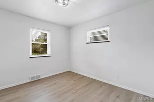10711 Gail Ct, Saint Louis, MO 63123 - Photo 18