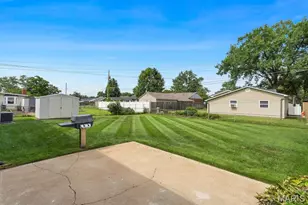 10711 Gail Ct, Saint Louis, MO 63123 - Photo 30