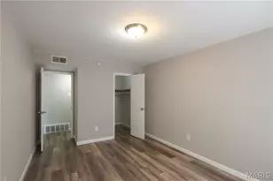 4770 Kings Dr, Saint Louis, MO 63116 - Photo 10