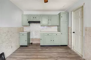619 Benton St, Valley Park, MO 63088 - Photo 2