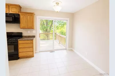 5210 Ville Cecelia Lane, Hazelwood, MO 63042 - Photo 10
