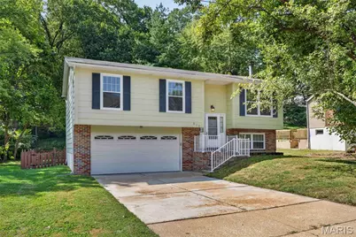 828 N Forest Avenue, Webster Groves, MO 63119 - Photo 2