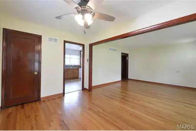 10337 Little Flower Lane, Saint Ann, MO 63074 - Photo 8