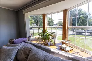 507 S 1st St, Robertsville, MO 65066 - Photo 6