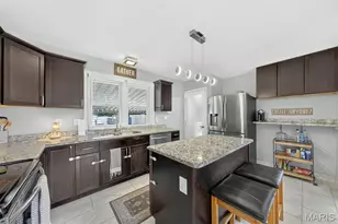 5 St James Ct, Florissant, MO 63031 - Photo 6