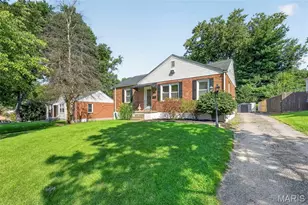 5 St James Ct, Florissant, MO 63031 - Photo 2