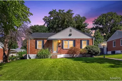 5 Saint James Court, Florissant, MO 63031 - Photo 2
