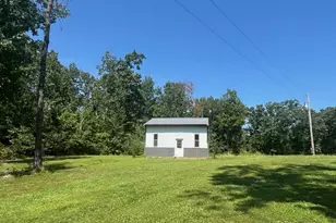 129 Shamrock Ln, Bourbon, MO 65441 - Photo 2