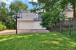 341 S Laclede Station Rd, Saint Louis, MO 63119 - Photo 52