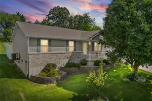 559 Monty View, Washington, MO 63090 - Photo 1