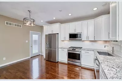 3321 Canal Street, Saint Charles, MO 63301 - Photo 6