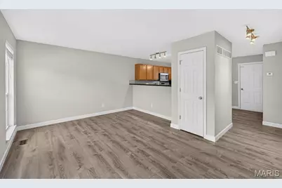 427 Parkview Place Drive, Ellisville, MO 63021 - Photo 14
