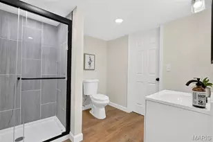 1525 Westmont Pl, Saint Louis, MO 63130 - Photo 32