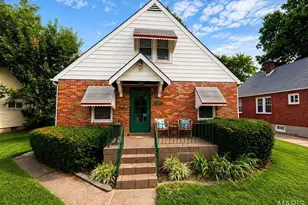 1029 Jackson St, Saint Charles, MO 63301 - Photo 1