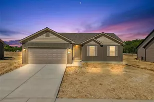 1011 Samwise St, Wright City, MO 63390 - Photo 2