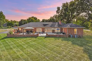 11 Rolling Rock Ln, Saint Louis, MO 63124 - Photo 46