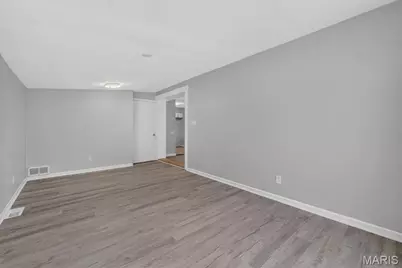 1805 Flicker Drive, Florissant, MO 63031 - Photo 10