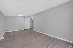1805 Flicker Dr, Florissant, MO 63031 - Photo 10