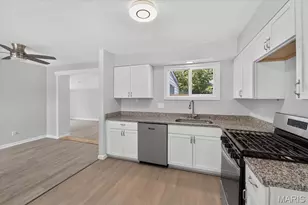 1805 Flicker Dr, Florissant, MO 63031 - Photo 8