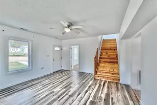 819 Stewart St, De Soto, MO 63020 - Photo 6