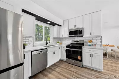 1072 King Carey Drive, Creve Coeur, MO 63146 - Photo 8