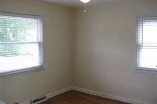 5621 Curry Ave, Country Club Hills, MO 63136 - Photo 12