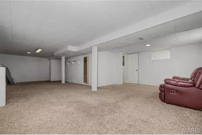143 Bertrand Drive, Saint Louis, MO 63129 - Photo 14