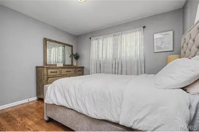 143 Bertrand Drive, Saint Louis, MO 63129 - Photo 12