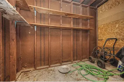 143 Bertrand Drive, Saint Louis, MO 63129 - Photo 28