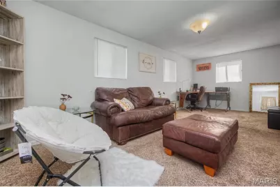 143 Bertrand Drive, Saint Louis, MO 63129 - Photo 12