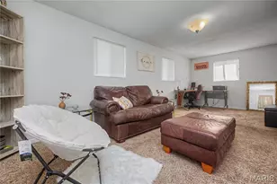 143 Bertrand Dr, Saint Louis, MO 63129 - Photo 12