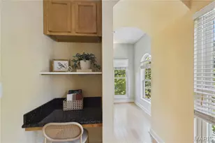 2662 Mcknight Crossing Ct, Saint Louis, MO 63124 - Photo 10